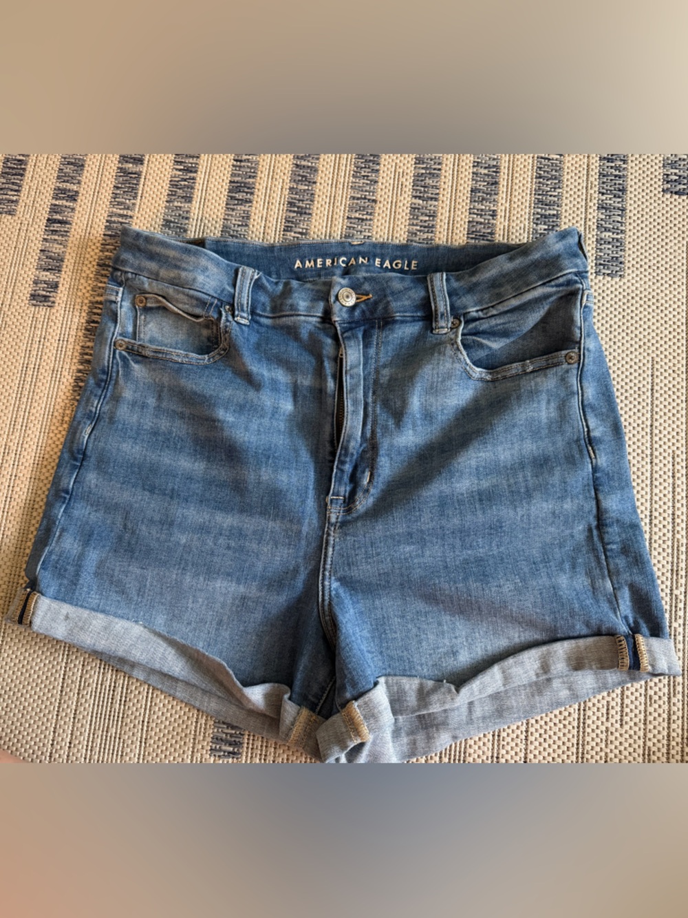 American Eagle Women's Curvy Hi-Rise Shortie